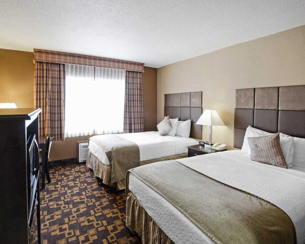 Quality Inn & Suites Denver Stapleton Exterior photo