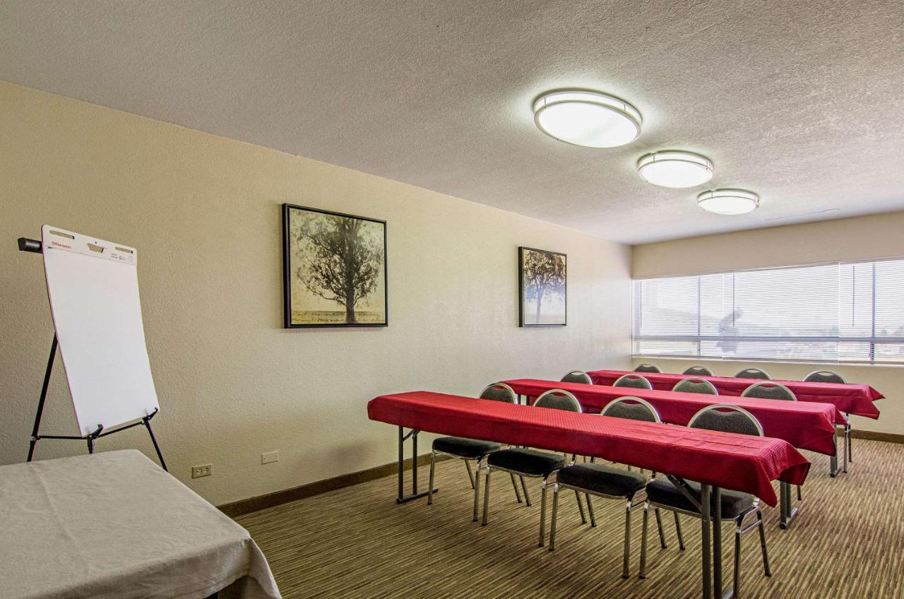 Quality Inn & Suites Denver Stapleton Exterior photo