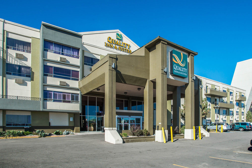 Quality Inn & Suites Denver Stapleton Exterior photo